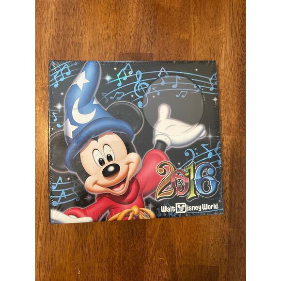 NEW Walt Disney World 2016 Photo Album 200 4x6 Photos Music Magic Memories - Picture 1 of 4